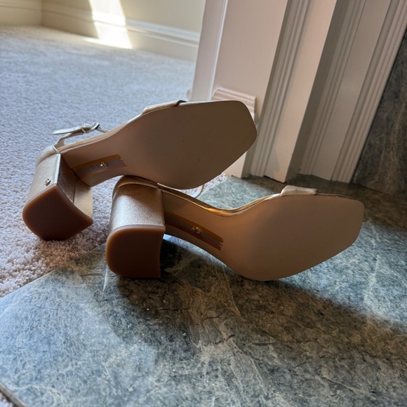 NEW Sam Edelman - DANIELLA BLOCK HEEL SANDAL - Picture 4 of 7